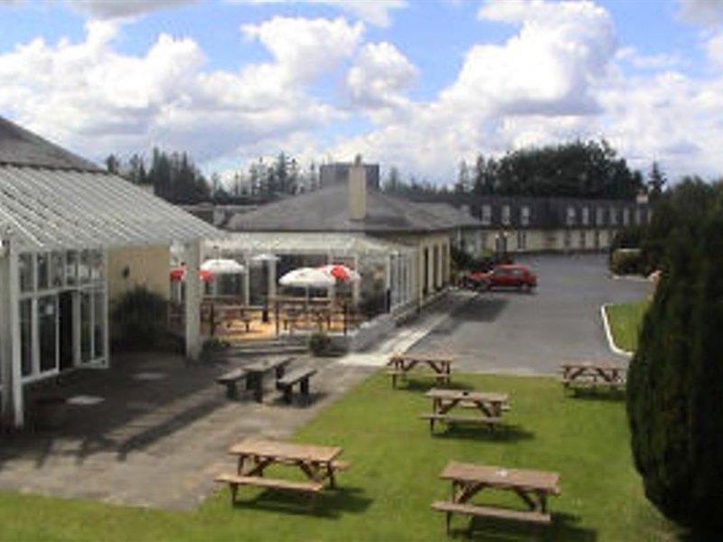 Connemara Gateway Hotel 우그테라드 외부 사진